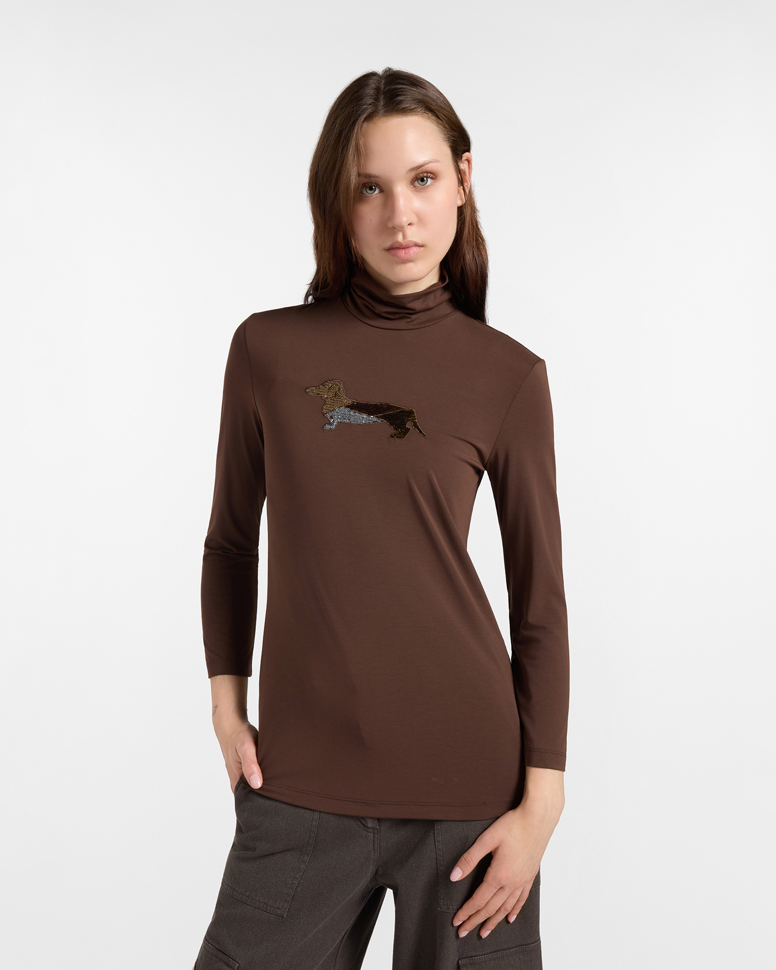 Dolcevita donna con bassotto — Cioccolato