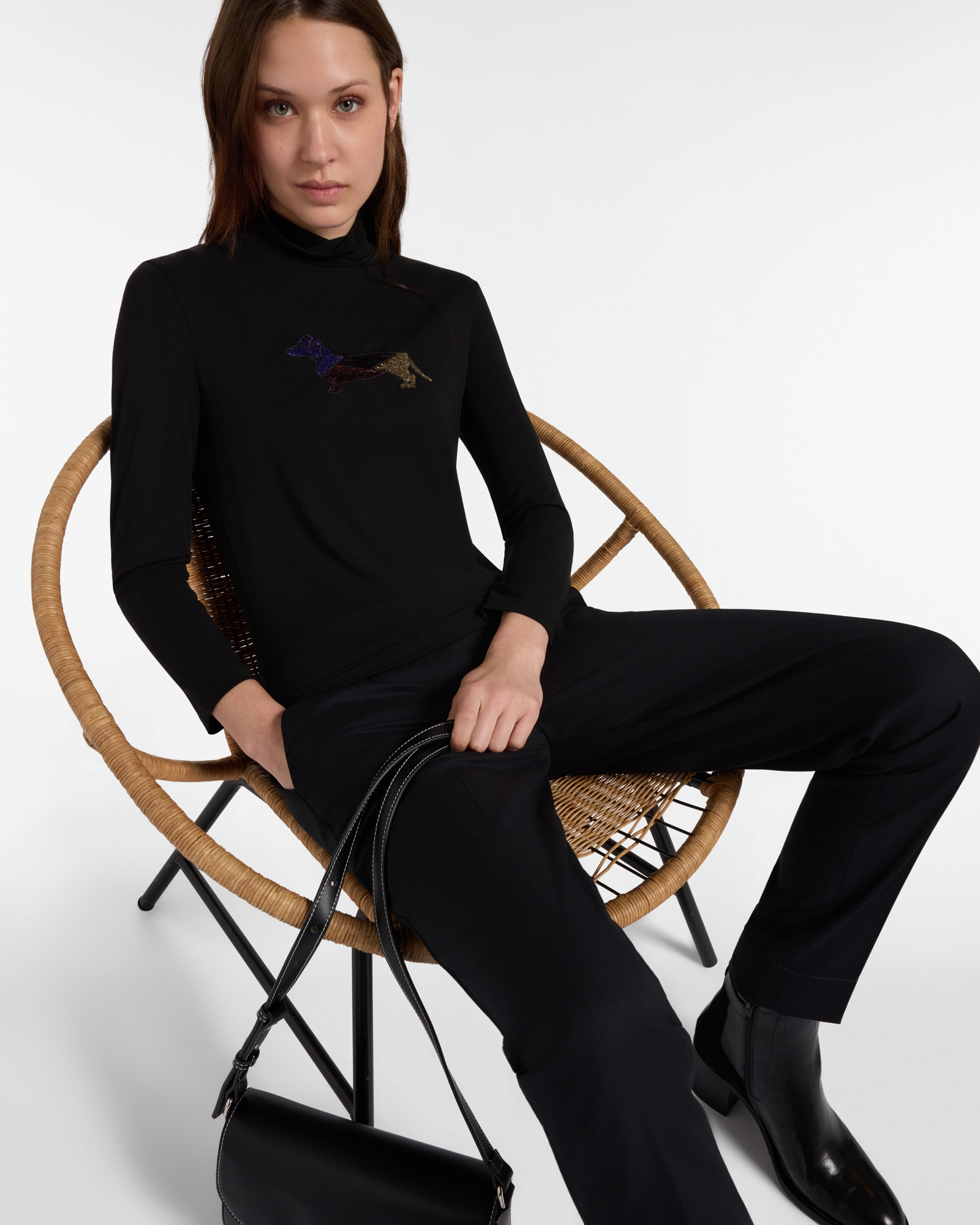 Dolcevita donna con bassotto — Nero