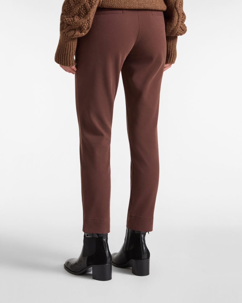 Pantalone donna slim con tasca all'americana — Cioccolato
