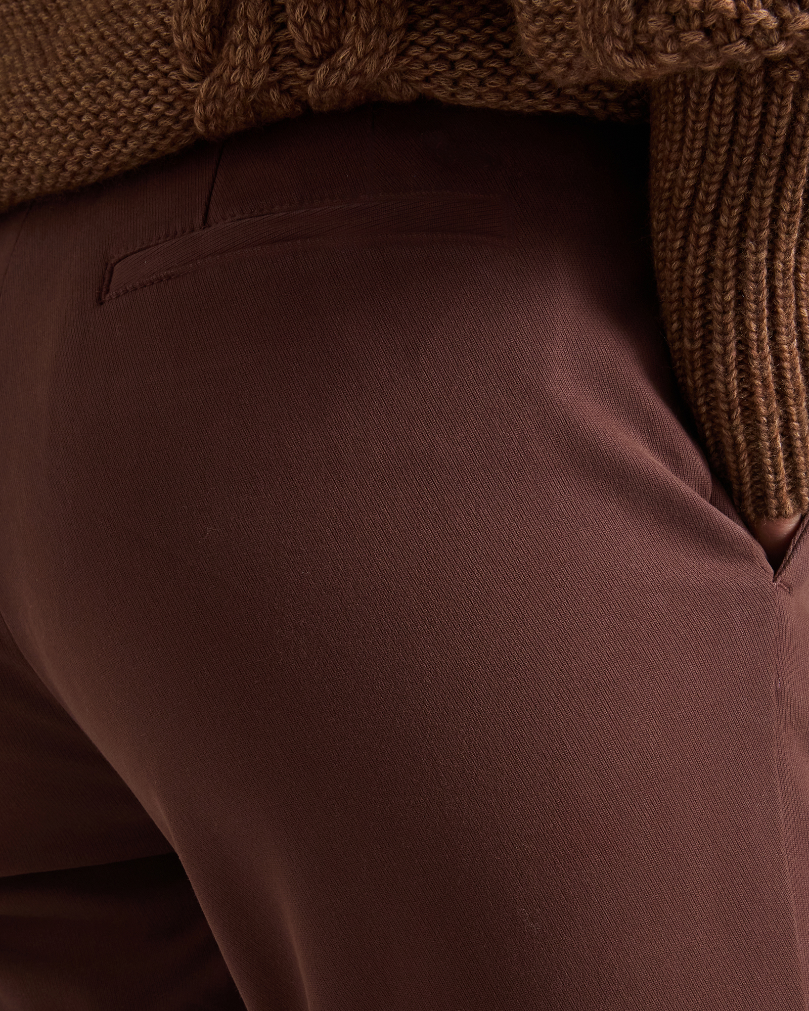 Pantalone donna slim con tasca all'americana — Cioccolato